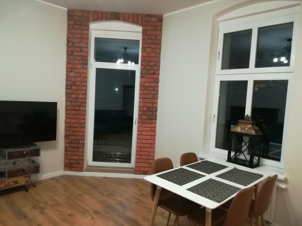 Apartament Piano Lägenhet Malbork Exteriör bild