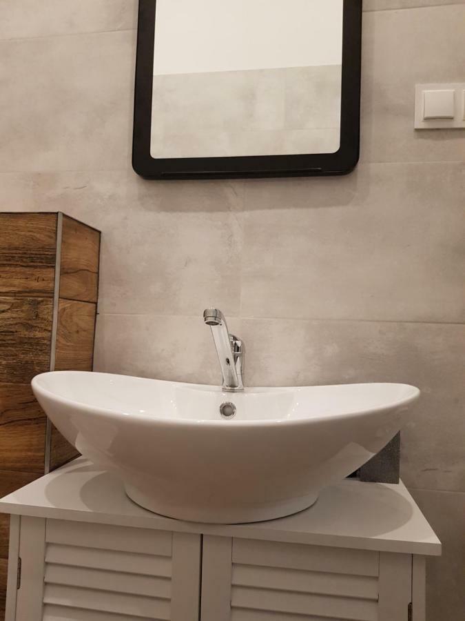 Apartament Piano Lägenhet Malbork Exteriör bild