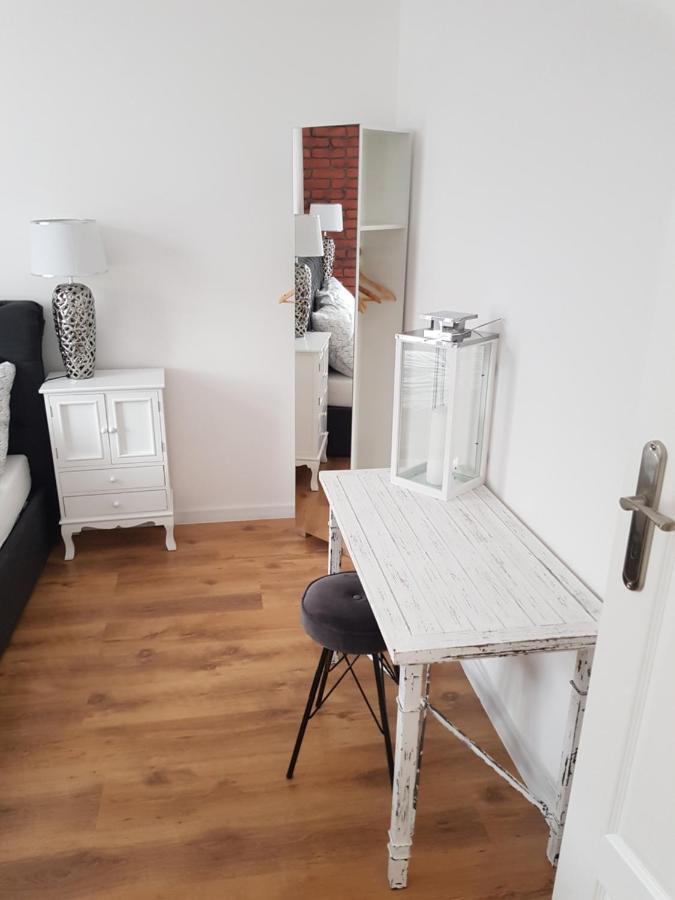 Apartament Piano Lägenhet Malbork Exteriör bild