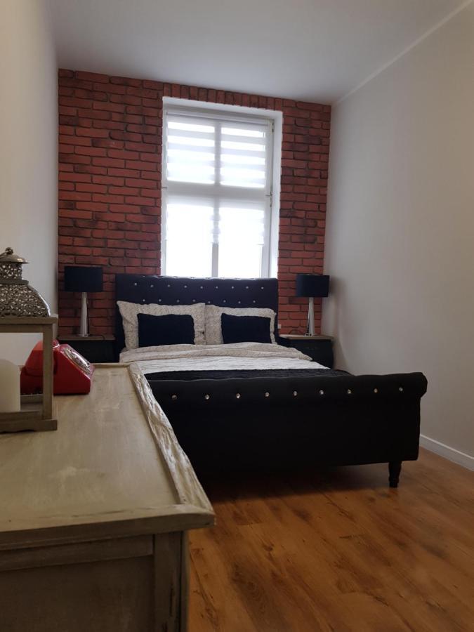 Apartament Piano Lägenhet Malbork Exteriör bild